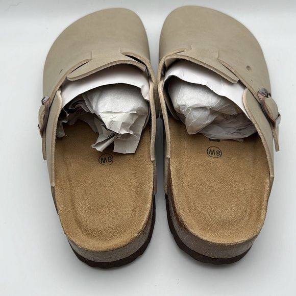 CUSHIONAIRE Women’s Clog 8 WIDE SAND - Picture 4 of 7